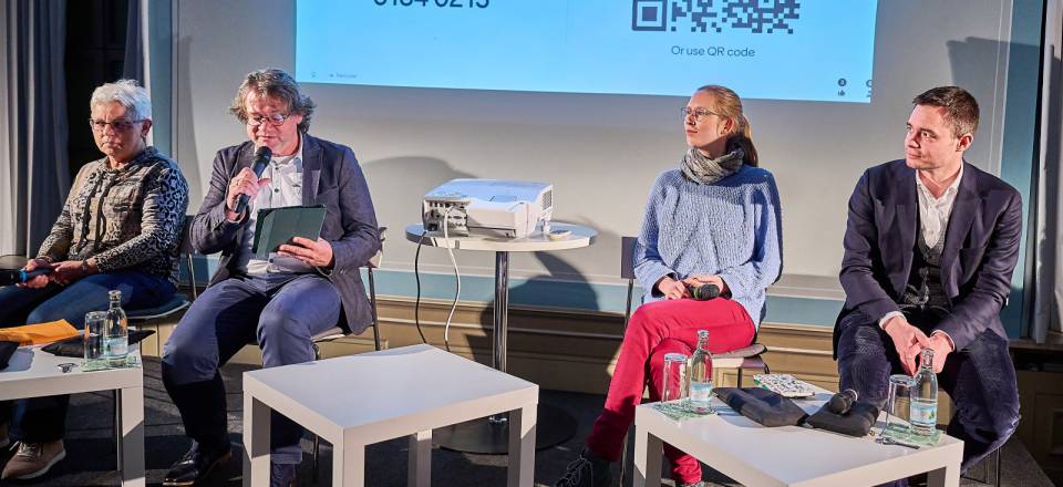 Nachgefragt - Der Politische Salon: Einsamkeit - die neue Volkskrankheit? Thumbnail