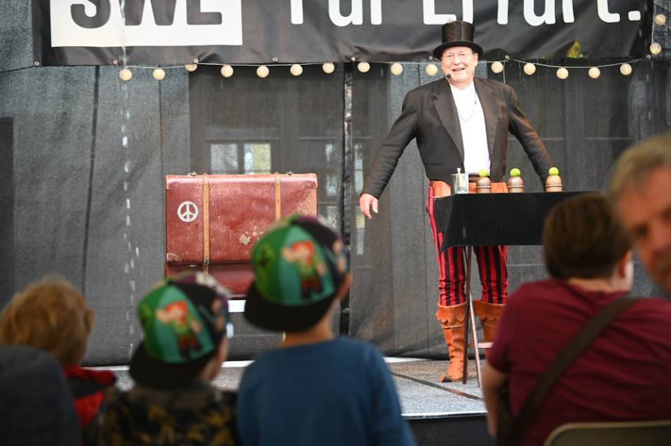 Open Air | Zaubershow mit Zeigerini Thumbnail