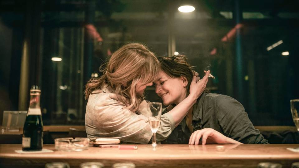 KINO IM SALON ZEIGT 