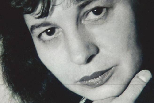 Bücher aus dem Feuer: „Sei klug und halte dich an Wunder“ - eine Hommage an Mascha Kaléko Thumbnail