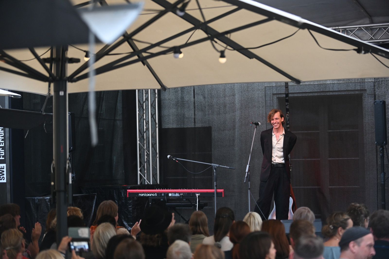 Open Air | Dacheröden in Concert: Max Prosa