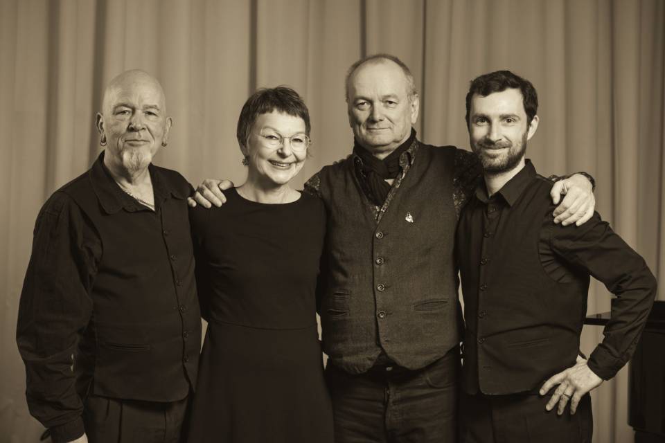 Dacheröden in Concert: Wenn das Alles ist – Hilde100 Thumbnail