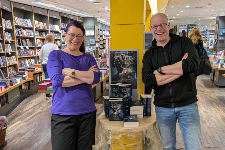 Lena Falkenhagen & Thomas Finn: Der dunkle Brunnen  Lesung und Pen & Paper-Spiel Thumbnail