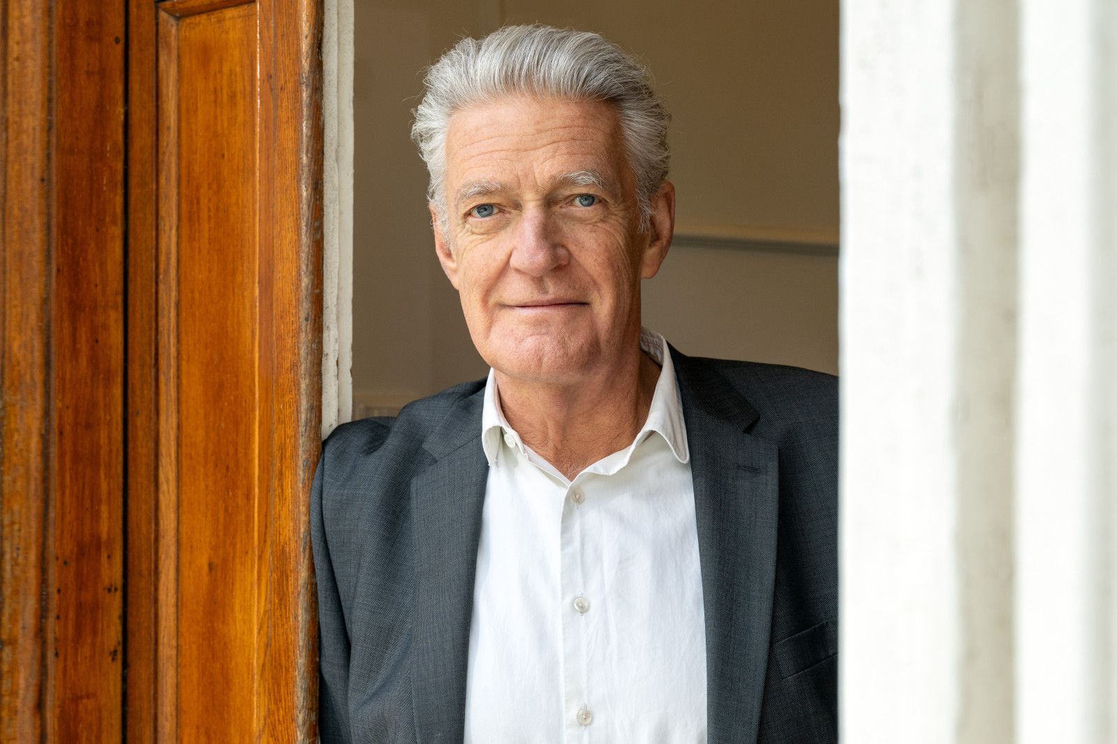 Max Moor: Schwestern. Trotz allem
